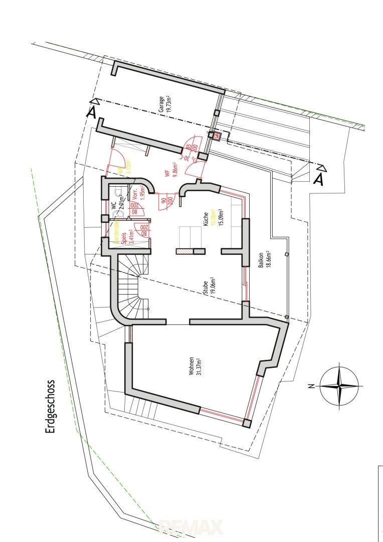 Grundriss des Erdgeschosses mit Wohnzimmer, Küche, Balkon und Garage.