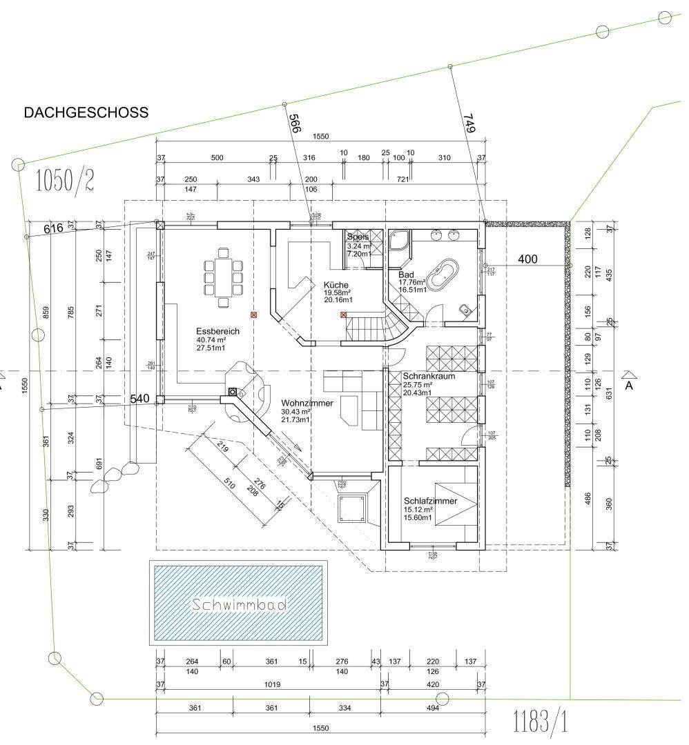 Grundriss des Dachgeschosses mit Wohnzimmer, Essbereich, Küche, Schlafzimmer und einem Außenpool.