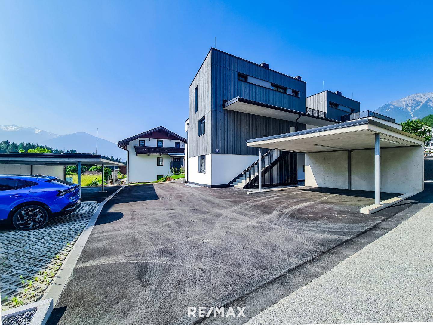 Wohnung - Carport