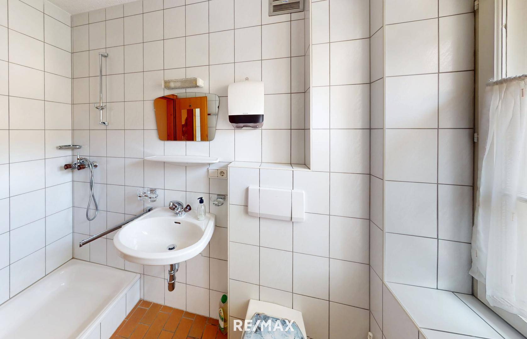 Zams - Geschäftsobjekt - Badezimmer