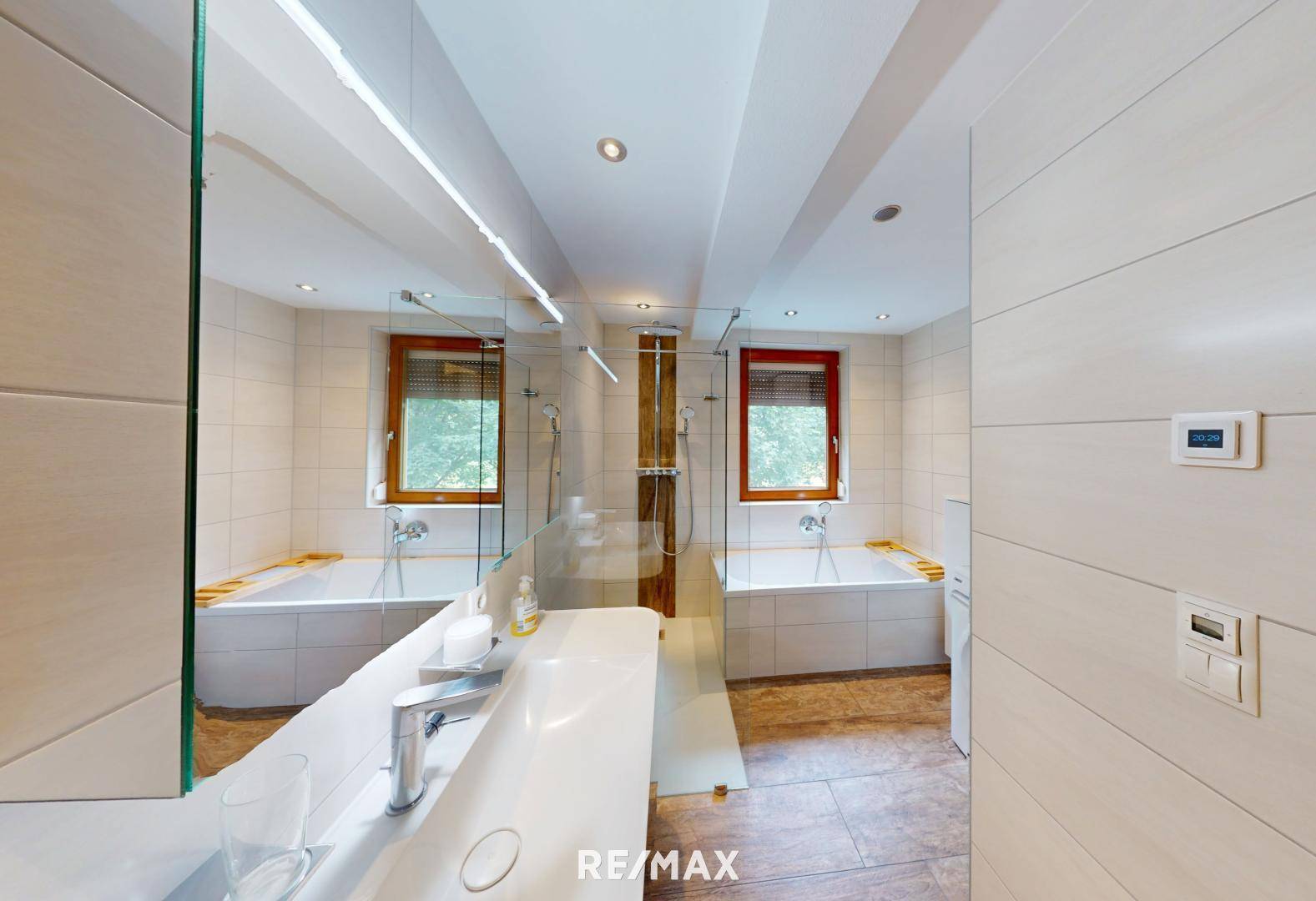 Wohnung - Badezimmer