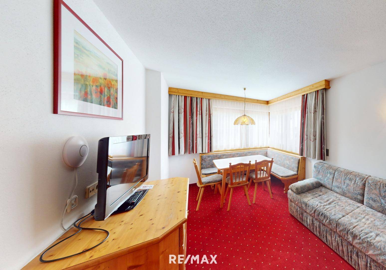 Apartmenthaus - Wohnzimmer Top 4 - OG