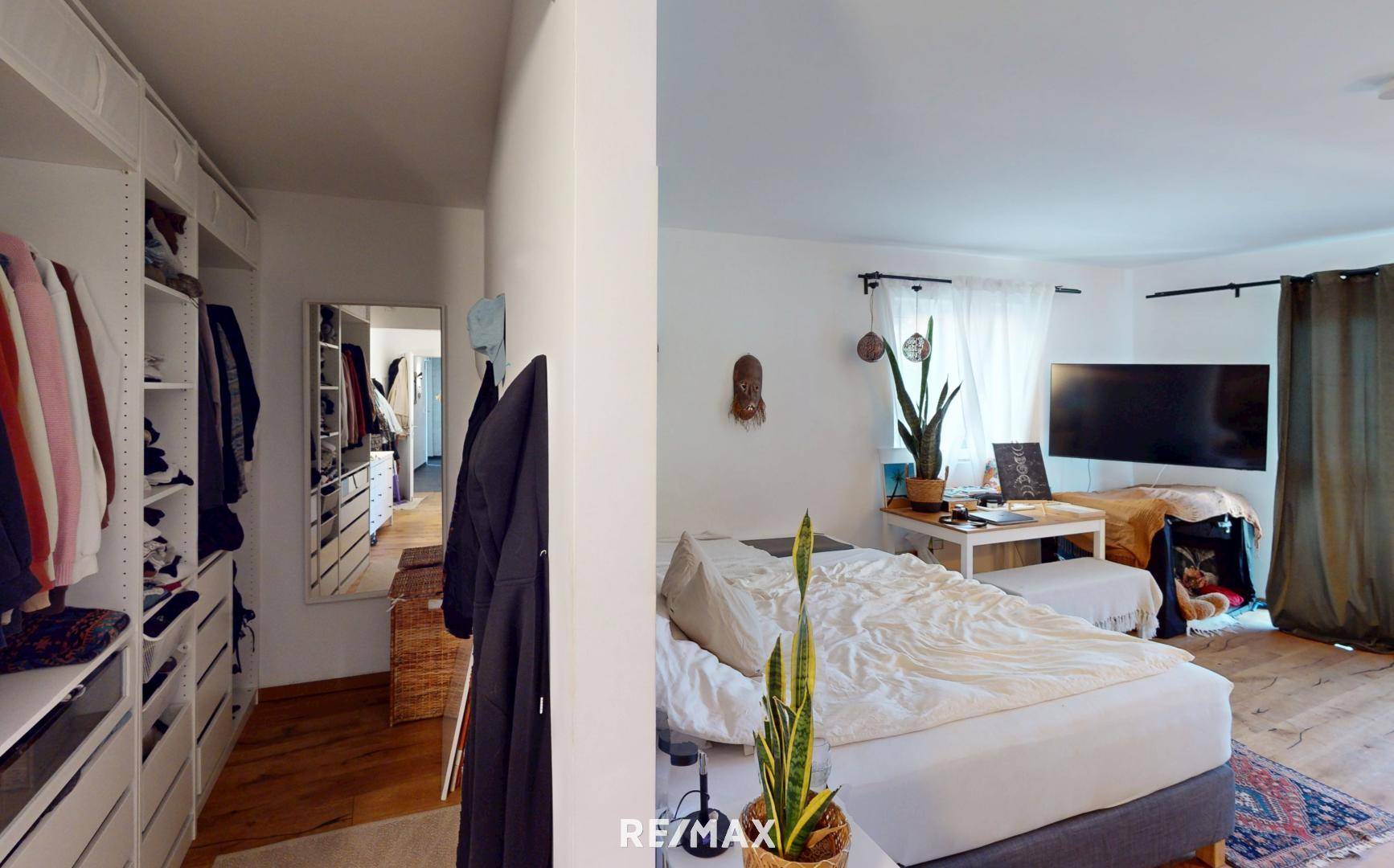 Wohnung - Schlafzimmer I + Garderobe