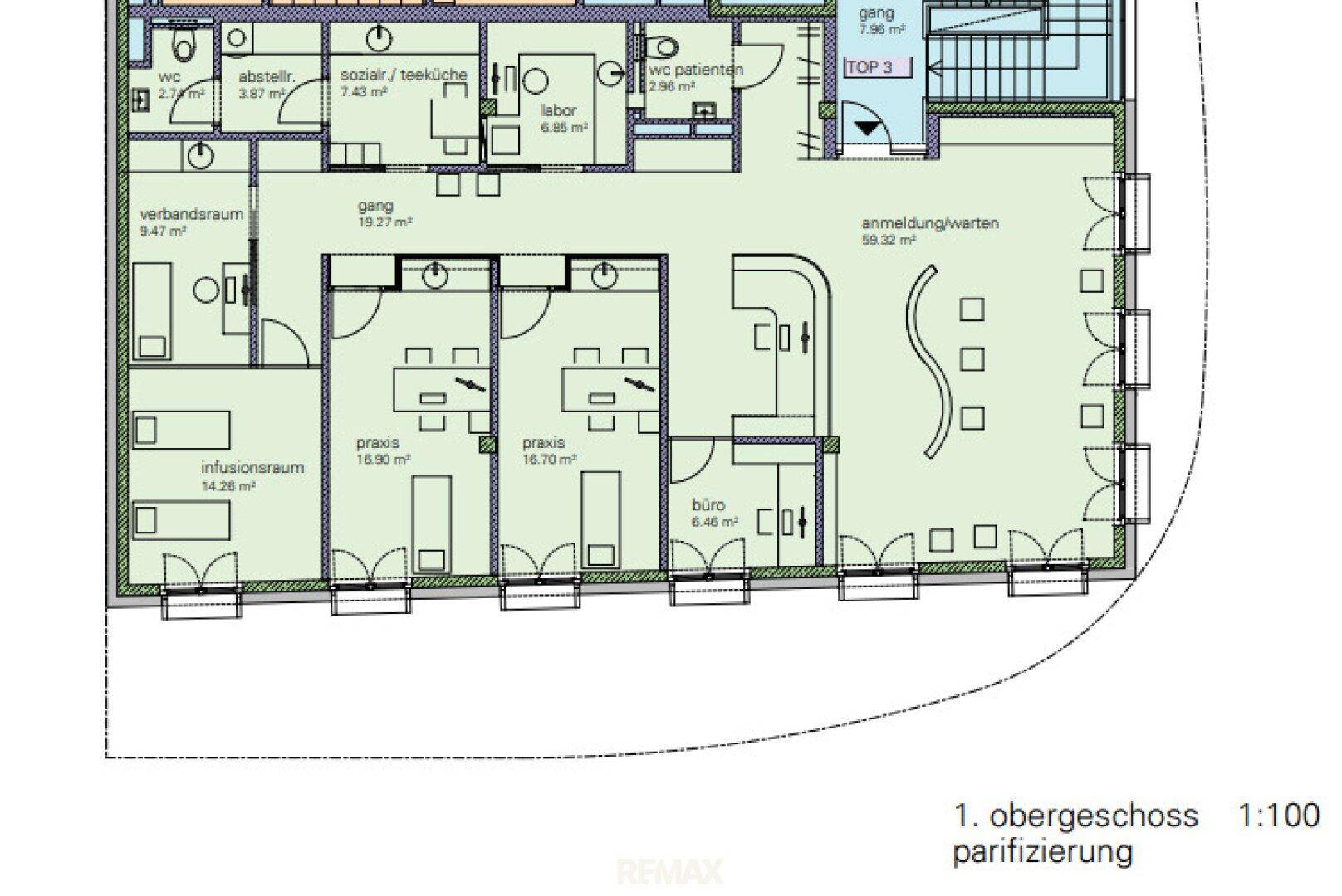 Detaillierter Grundriss des ersten Obergeschosses mit verschiedenen Räumen und Funktionsbereichen.