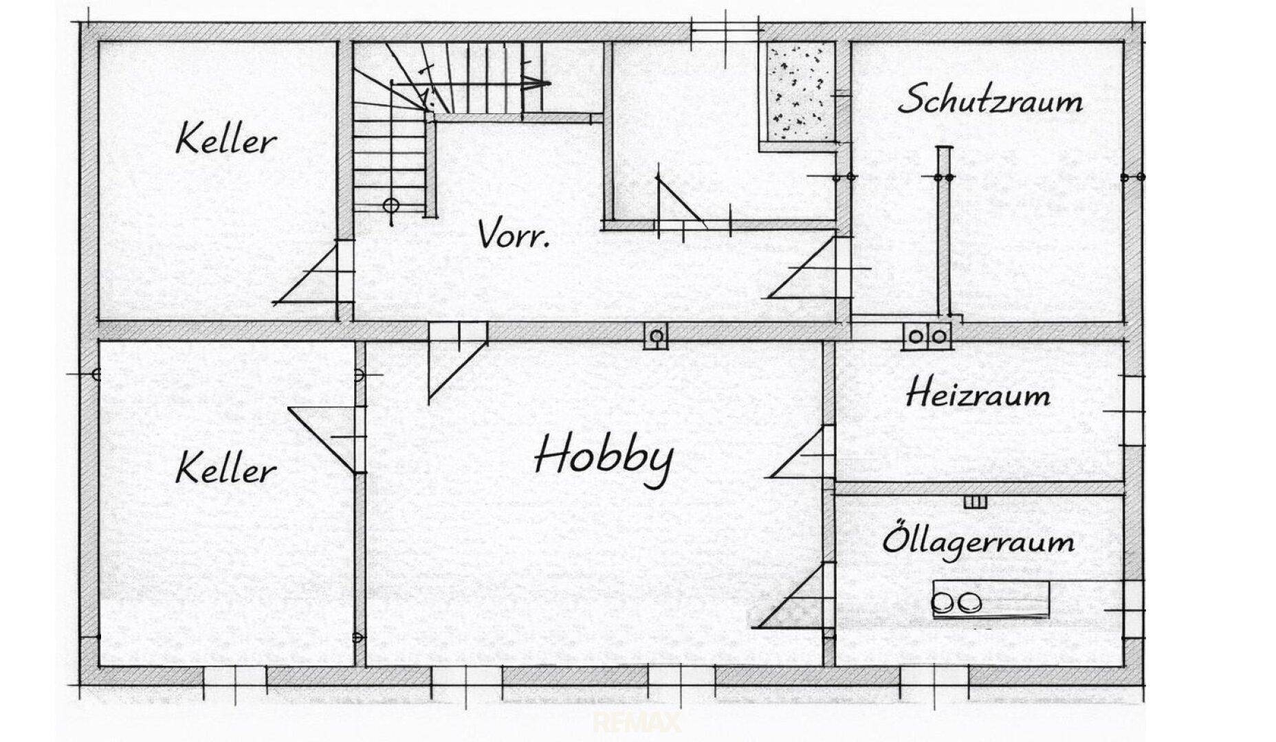 Grundriss des Kellergeschosses mit Hobbyraum, Heizraum und Lagerräumen.