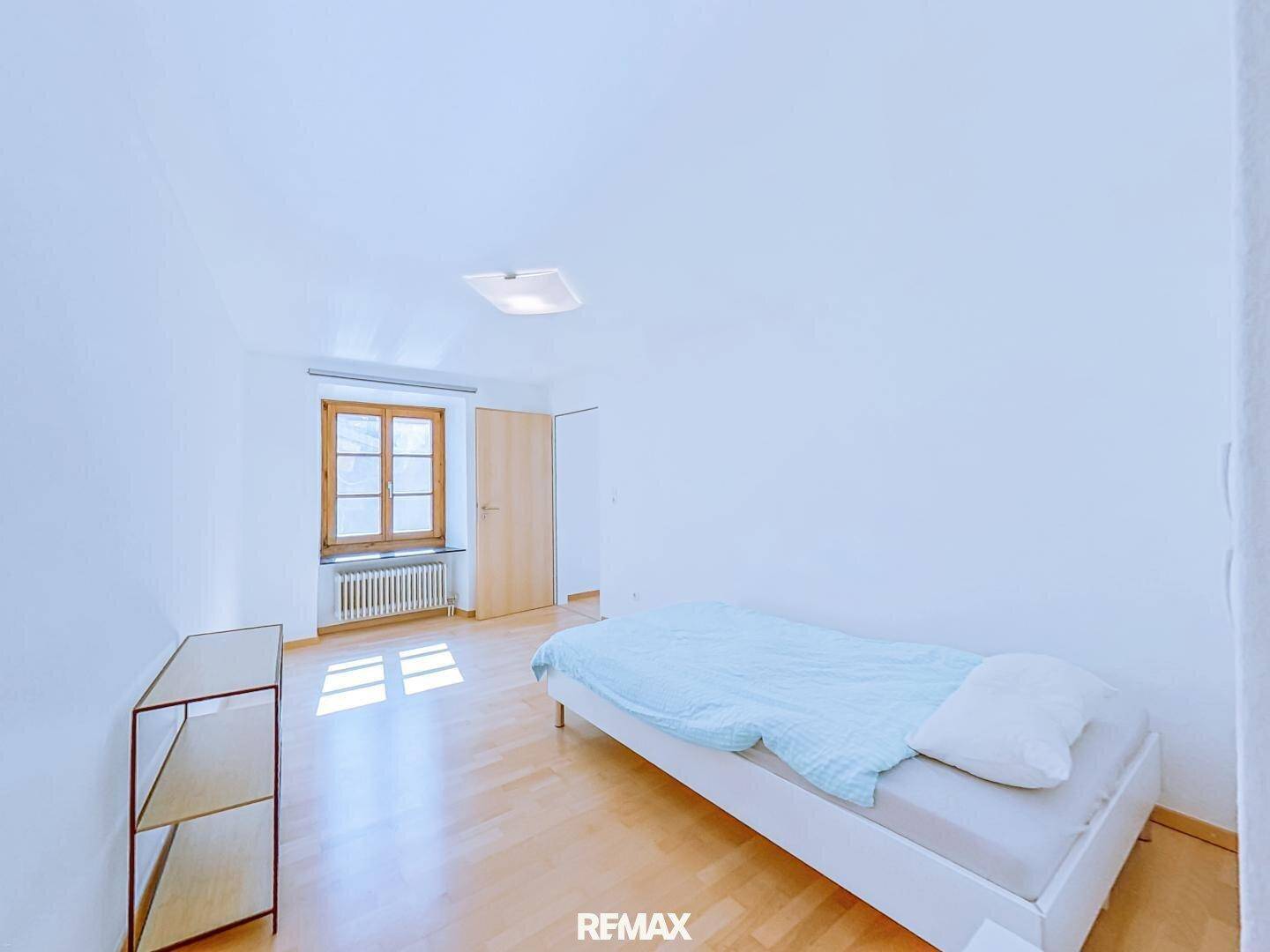 Hervorragende 2-Zimmer-Wohnung in historischem Haus im Zentrum von Hall! - Więcej