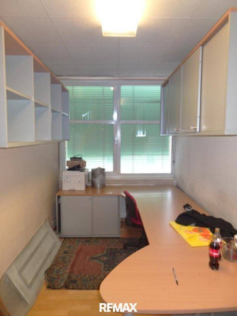 Büro- und Praxisfläche in verkehrsgünstiger Lage von Hall in Tirol mit ca. 199m² neu zu vermieten - Ansicht 2