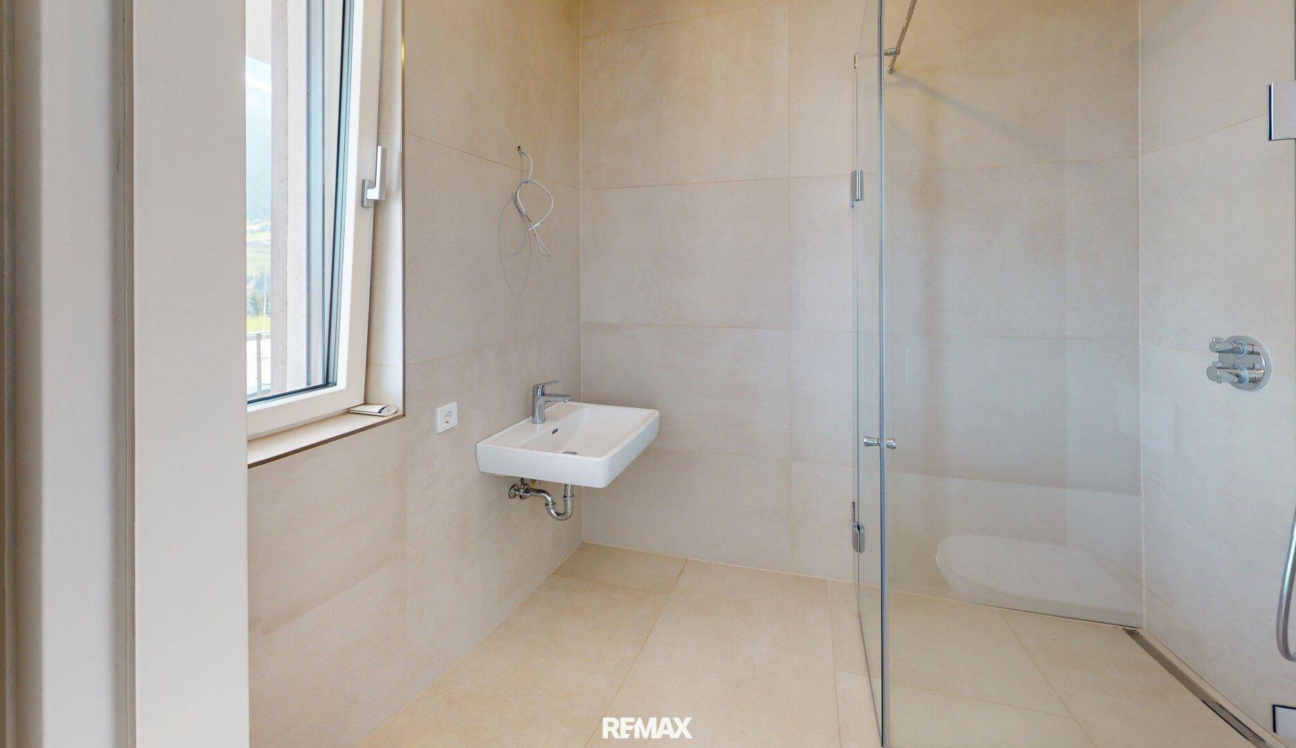 En suite Bad