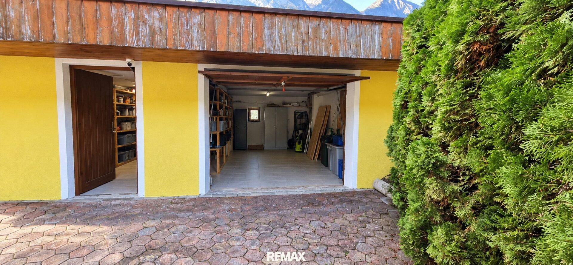 Haus - Garage