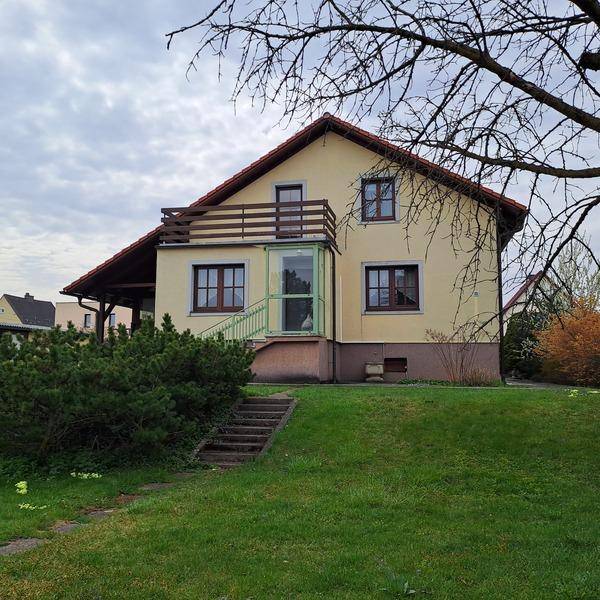 Gepflegtes Einfamilienhaus in ruhiger Siedlungslage - Widok 2