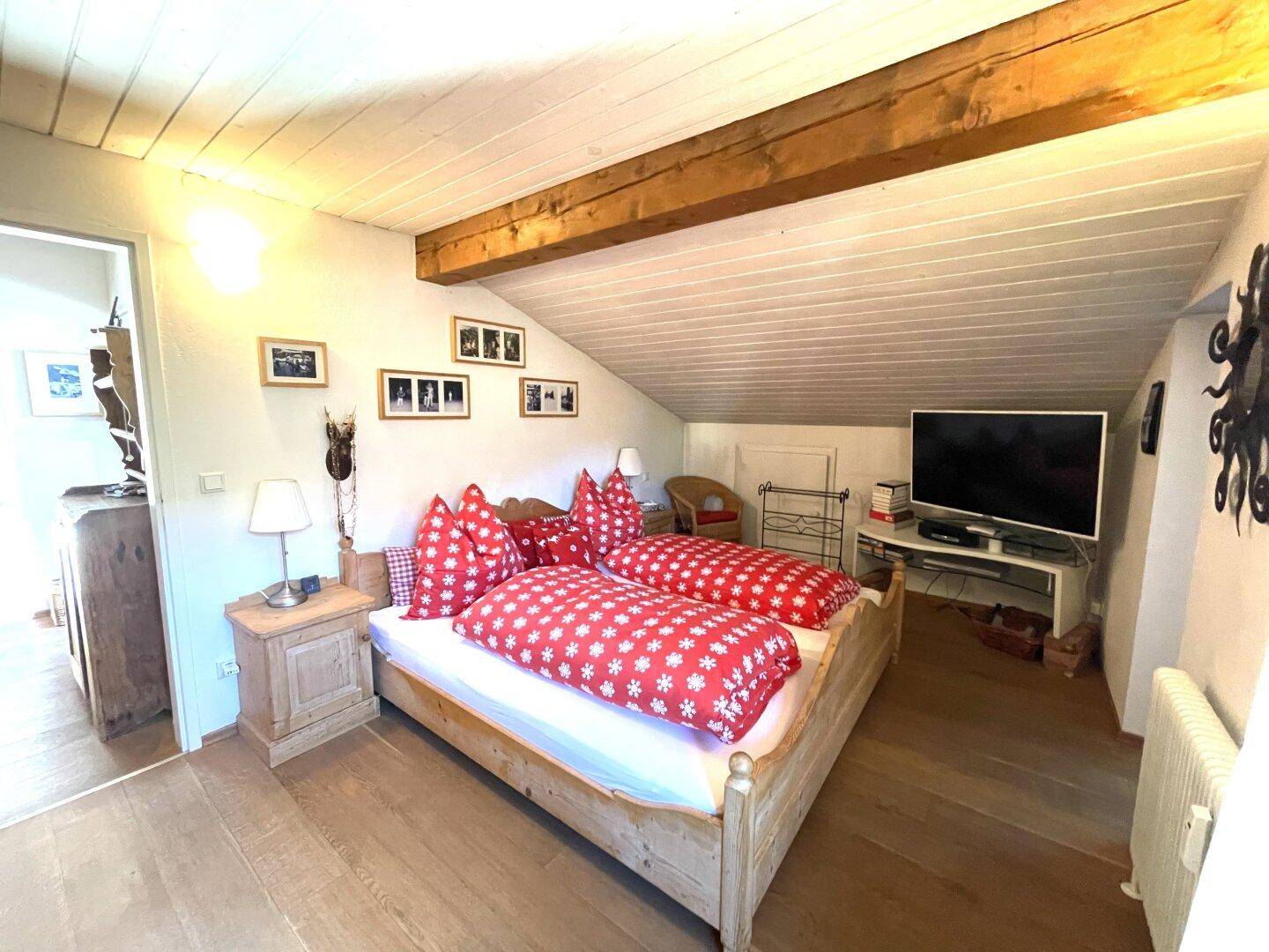 Schlafzimmer 4