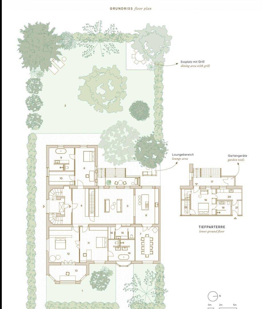 Grundriss des Erdgeschosses und Untergeschosses mit Gartenbereich und Essplatz im Freien.