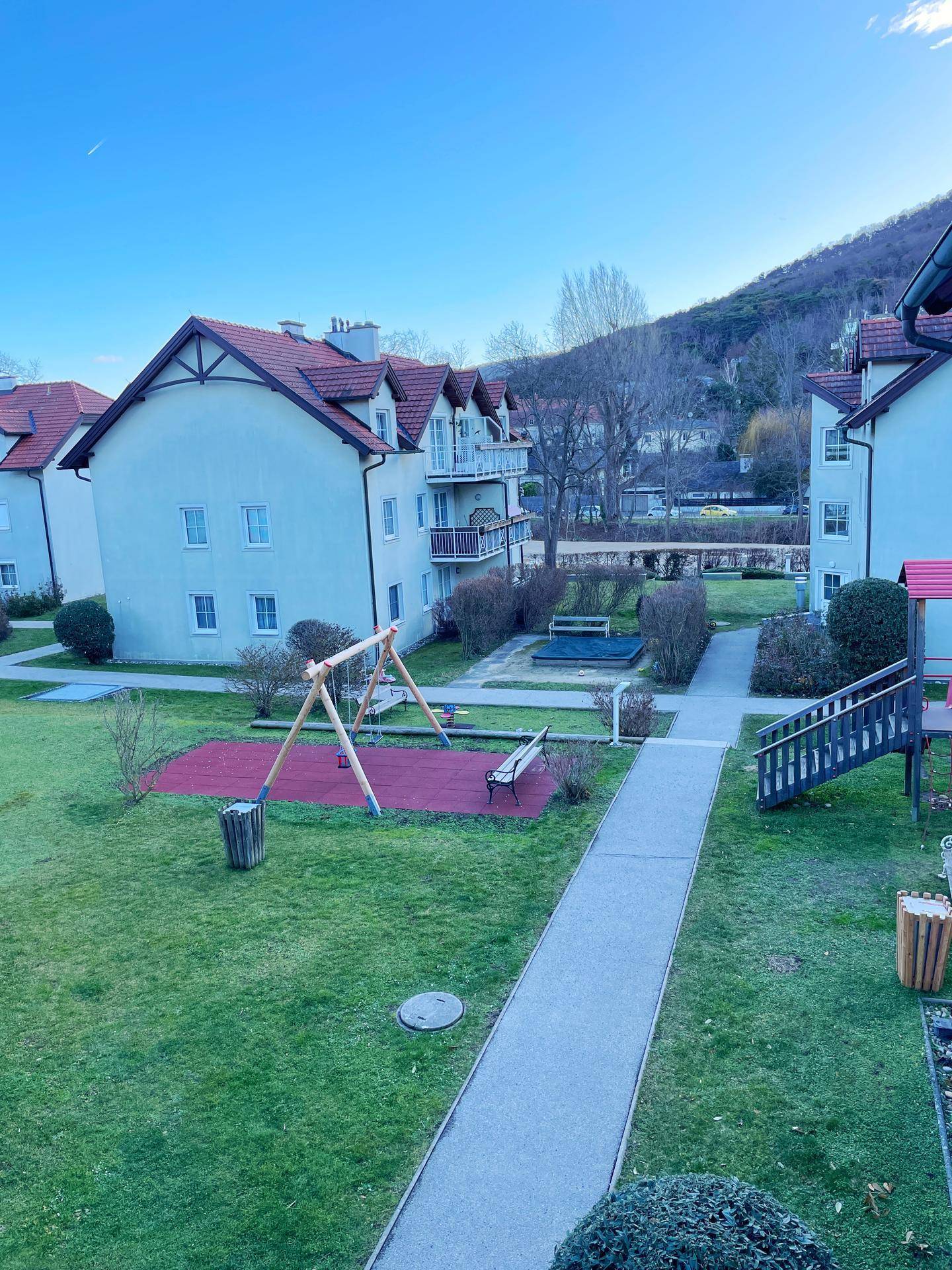 https://pictures.immobilienscout24.de/prod.www.immobilienscout24.at/pictureserver/loadPicture?q=70&id=012.0012000001E3qkl-806b243ae3e64641860e429b234f0422