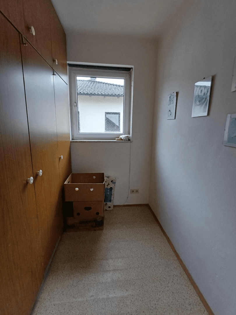 K1600_20250708_174135_OG_AR_stehend