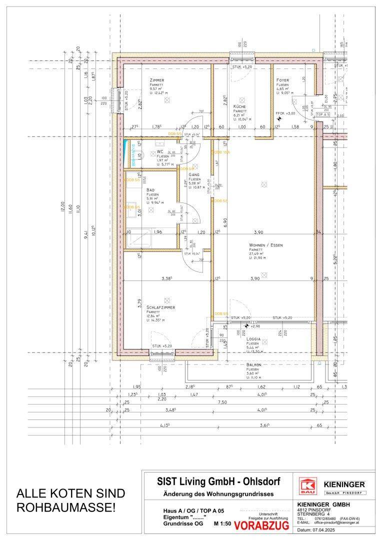 Detaillierter Grundriss einer Wohnung mit Schlafzimmer, Wohn-Essbereich, Küche, Bad und Balkon.