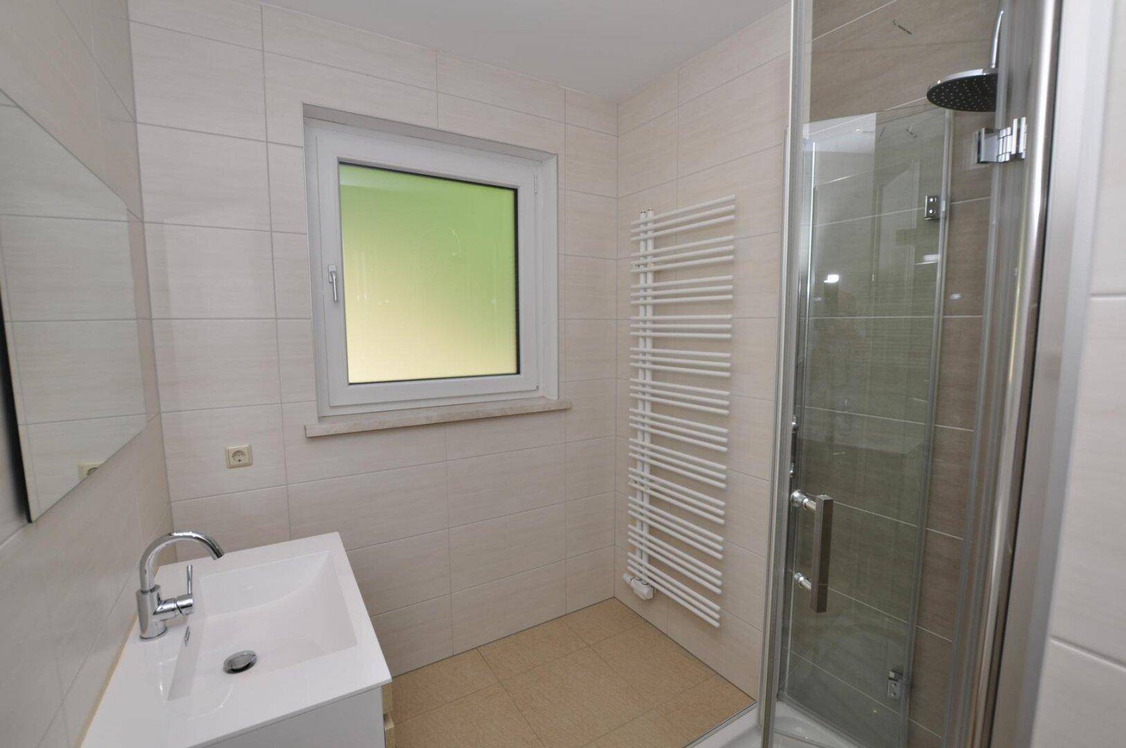 Zweitwohnsitzoption! Perfekte 2-3 Zimmer Wohnung in absoluter Aussichts-/Ruhelage am Kronberg - Ansicht 6
