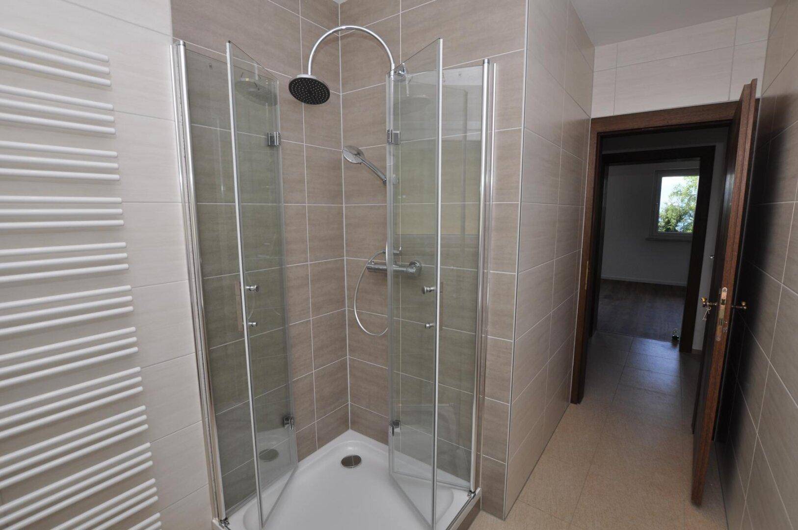 Zweitwohnsitzoption! Perfekte 2-3 Zimmer Wohnung in absoluter Aussichts-/Ruhelage am Kronberg - Mehr