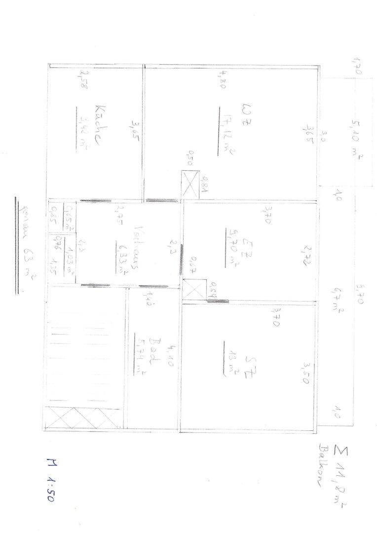 Handgezeichneter Grundriss mit klarer Raumaufteilung und einem Balkon.