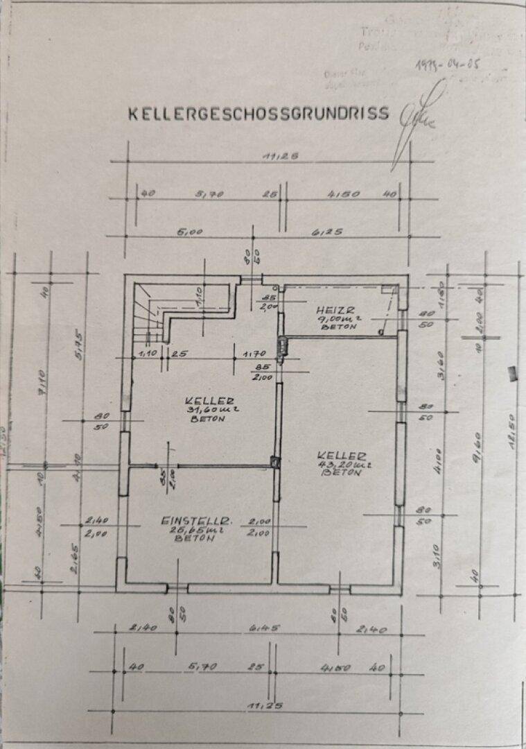 Grundriss des Kellergeschosses mit verschiedenen Kellerräumen, Heizraum und Abstellfläche.
