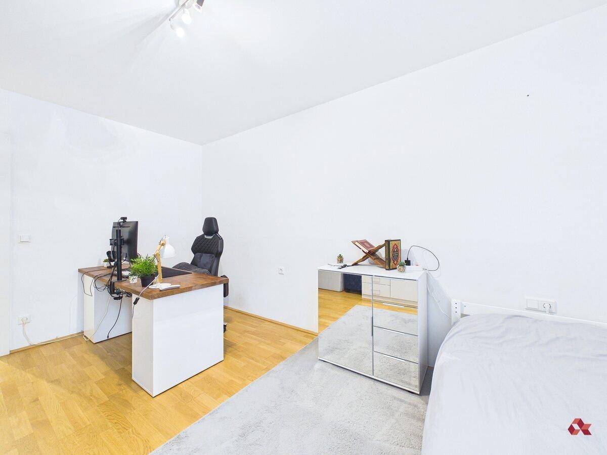 Schlafzimmer 2 1.2