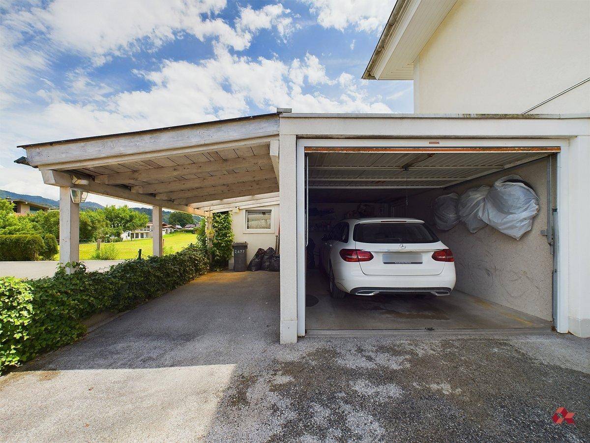 Garage und Carport