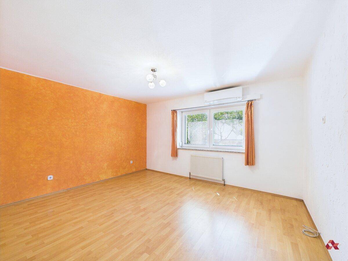 EG Schlafzimmer