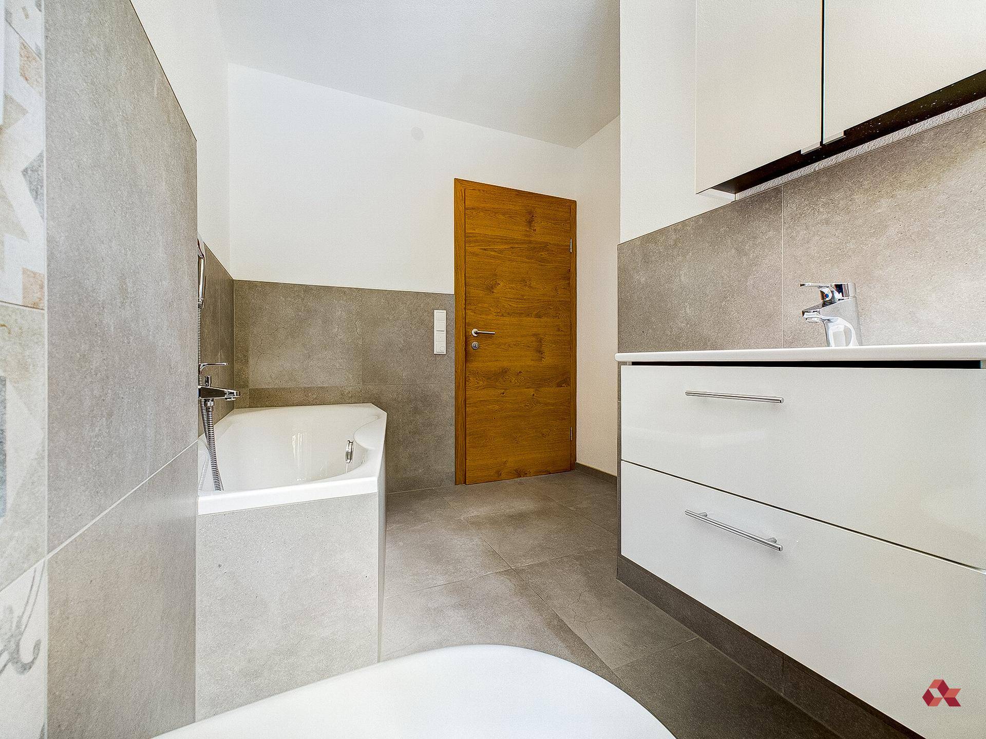 EG Badezimmer 1