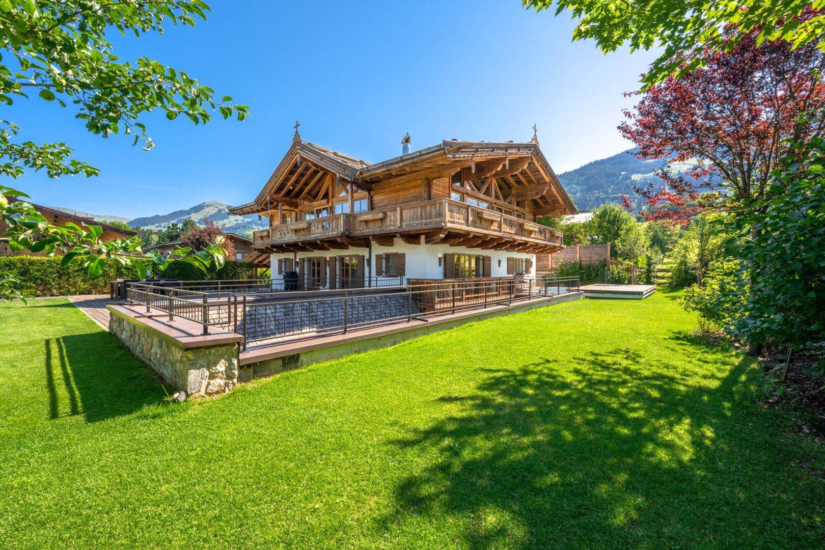 Prachtvolles Landhaus in idyllischer Lage - Ansicht 2
