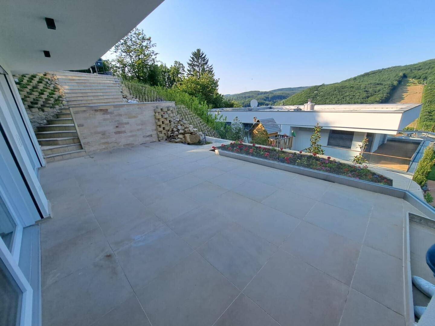 Terrasse EG 2