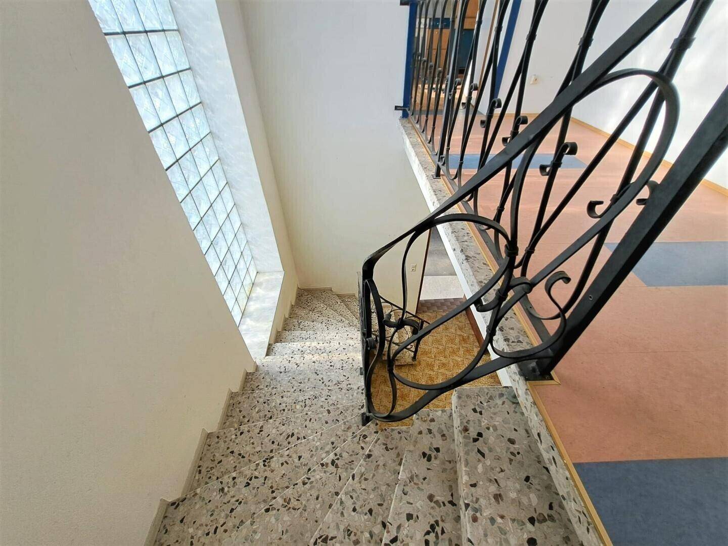 +++WEINVIERTEL+ TOP LAGE, TOP GELEGENHEIT +2 HÄUSER + IDEAL FÜR 2 FAMILIEN + INKL. GESCHÄFTSLOKAL ehemaliger Metzgerbetrieb mit großem Potenzial +40 MINUTEN VON WIEN ENTFERNT - Mehr
