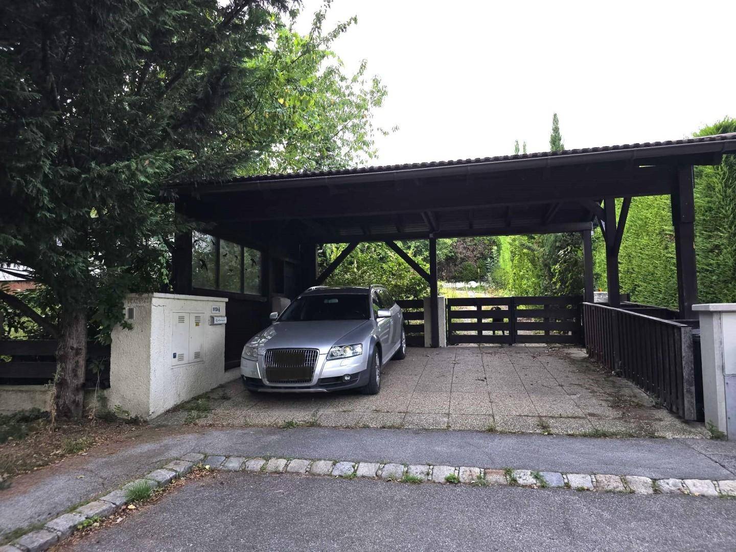 Carport