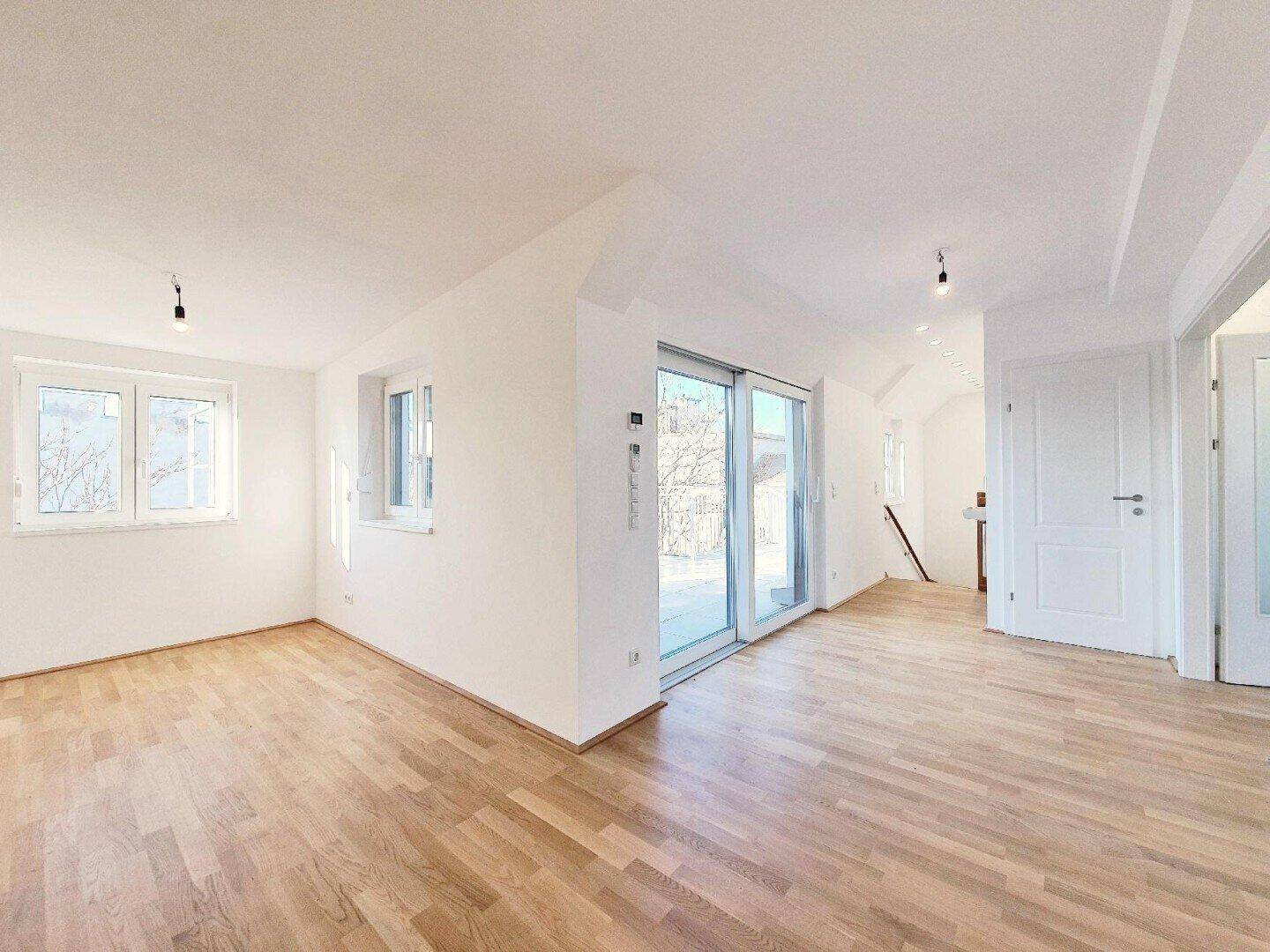 moderne Küche mit Essplatz (ca. 33 m²)