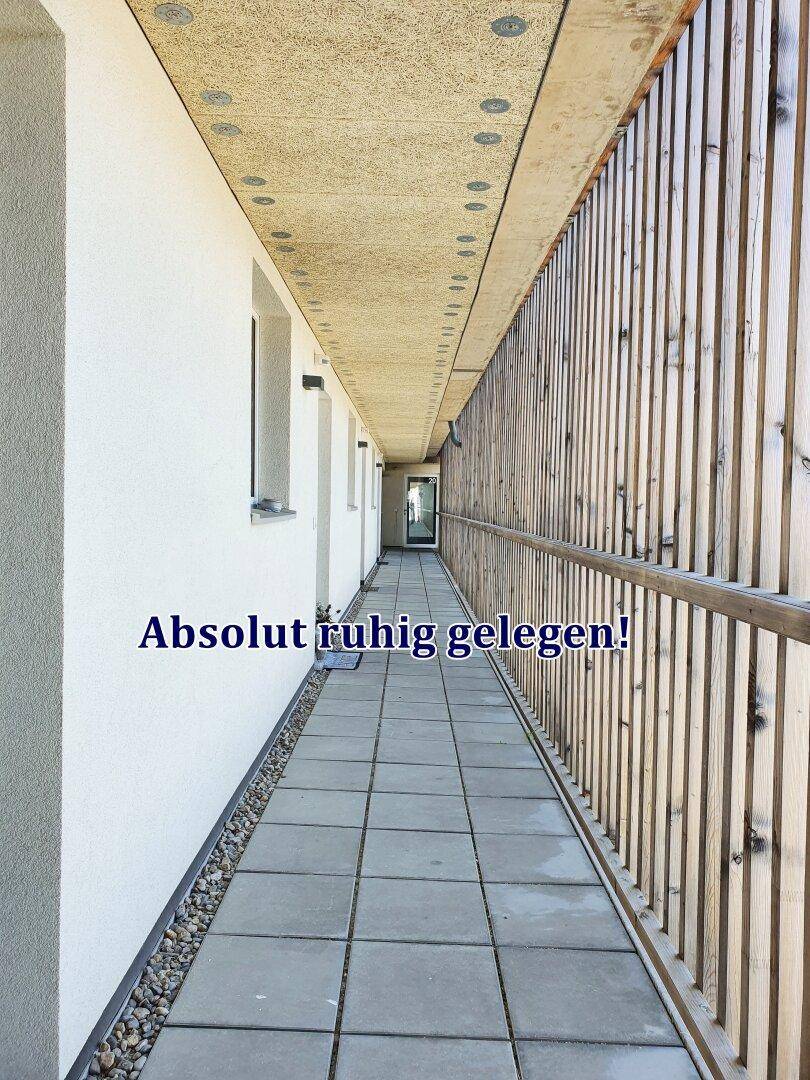Laubengang mit Lift