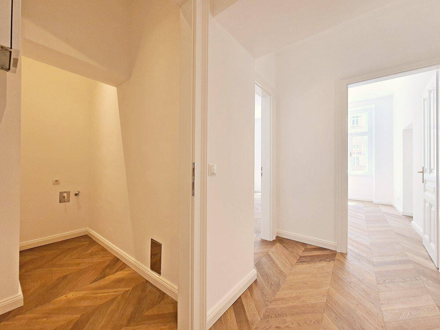 praktischer Abstellraum | getrennt begehbare Schlafzimmer