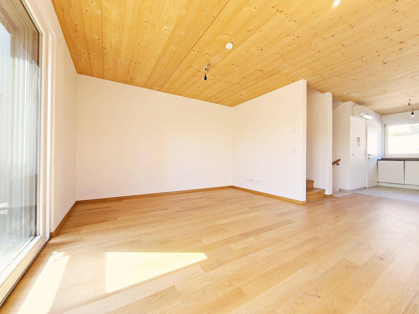 ++NEU++ TOP für Familien &amp; Anleger! Hochwertiges Reihenhaus mit Garten und perfekter U1-Anbindung! PKW-Stellplatz, Eigengarten, Südwest-Terrasse, Sonne+++ - Ansicht 6