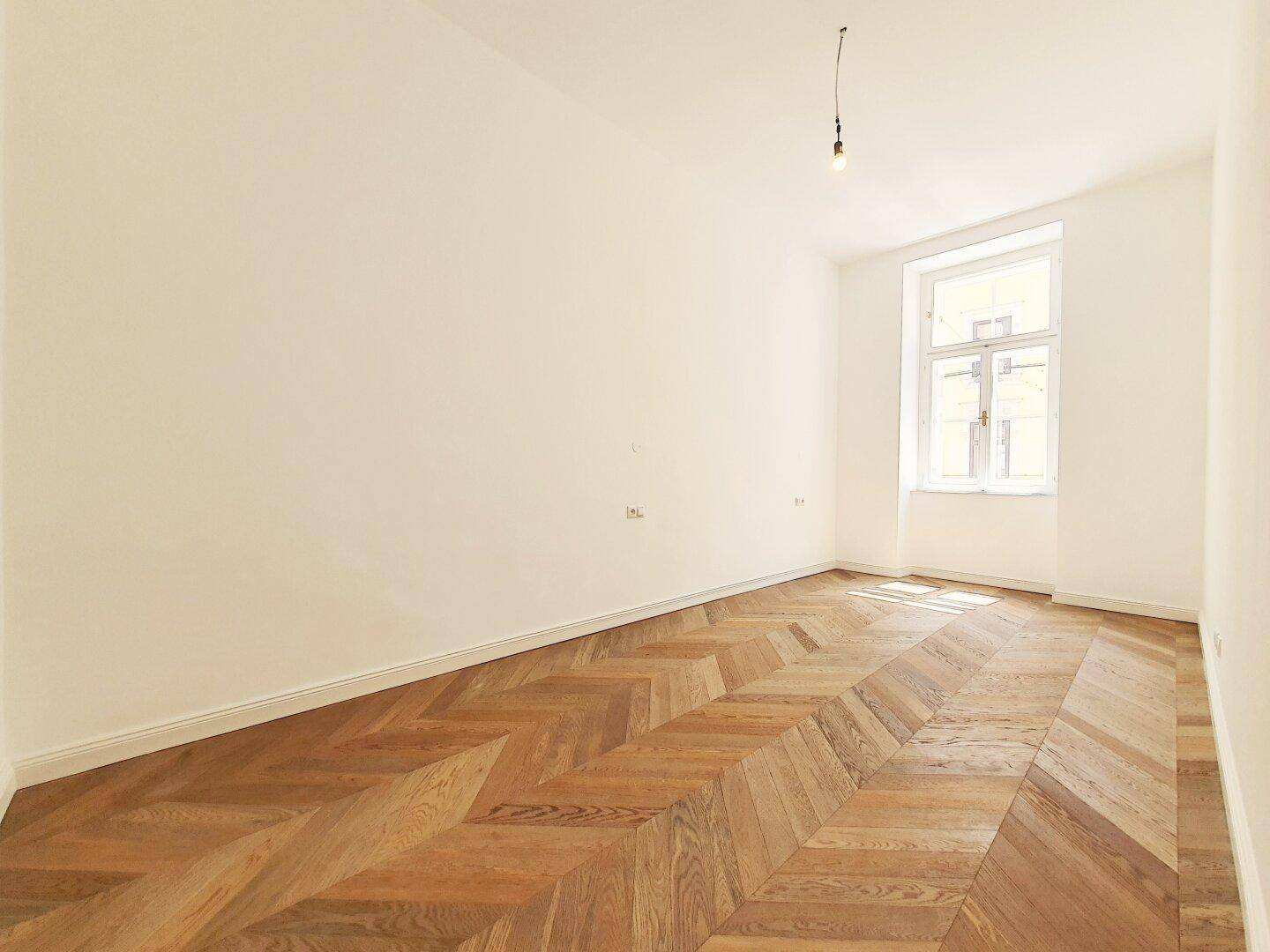 geräumiges Schlafzimmer 1