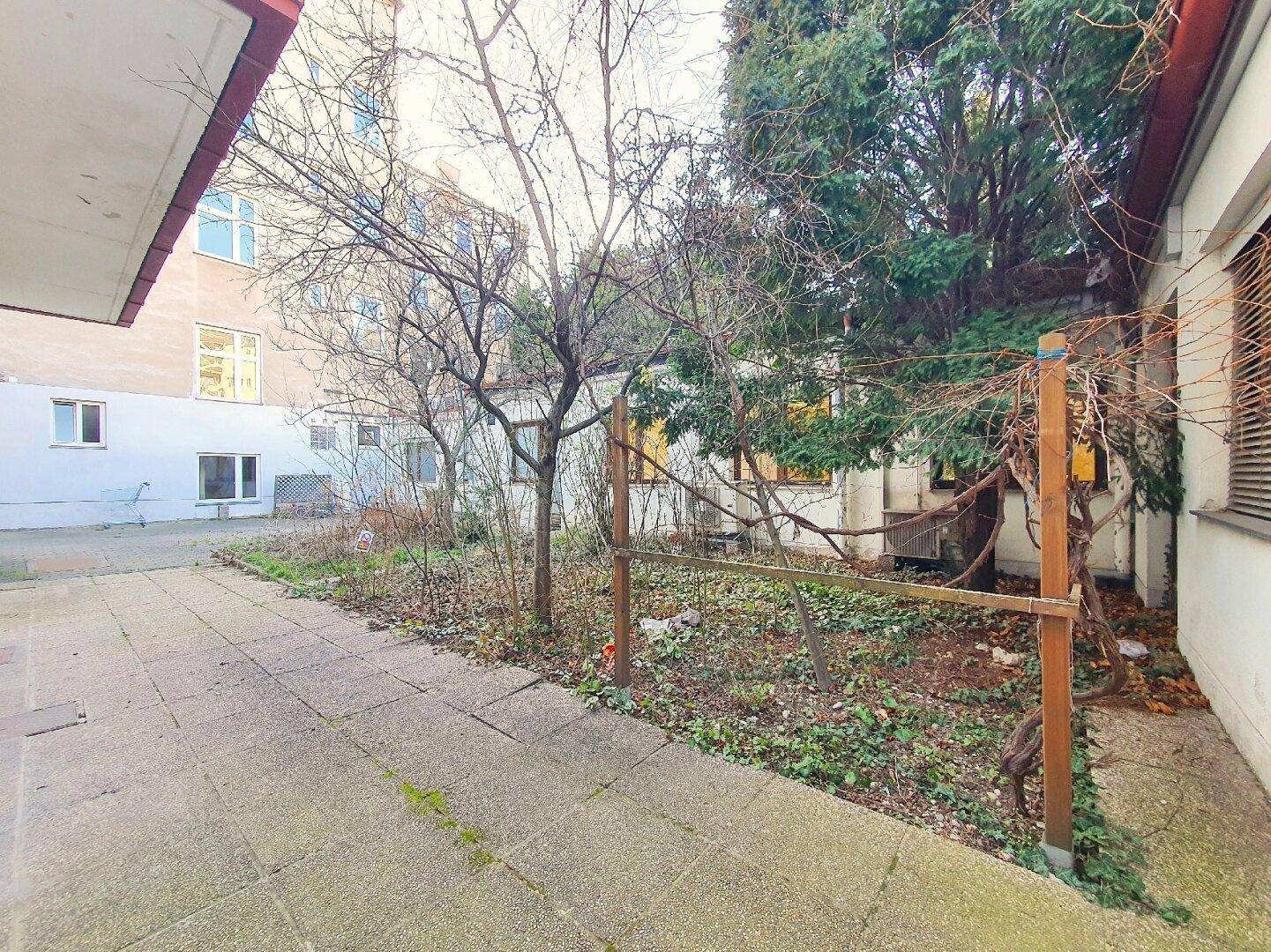 Weitere Hofseitige Flächen