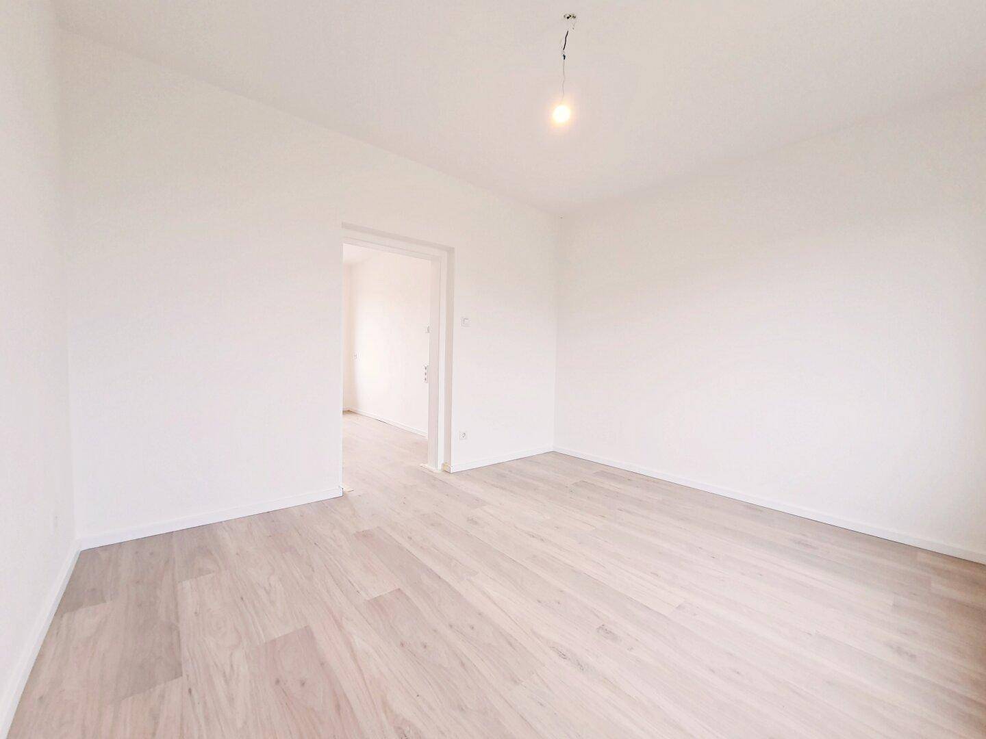 geräumiges Schlafzimmer 3