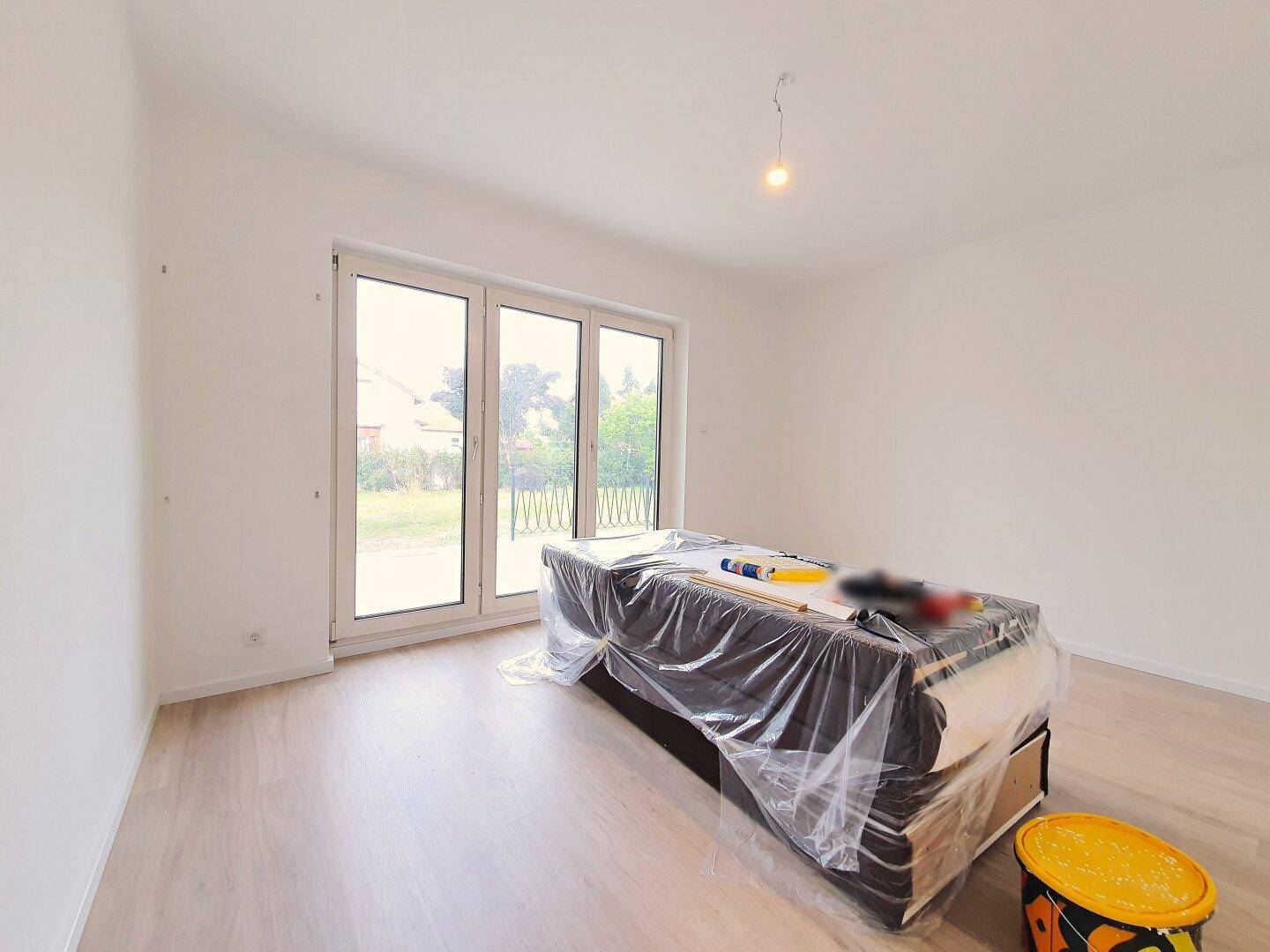 Schlafzimmer 1