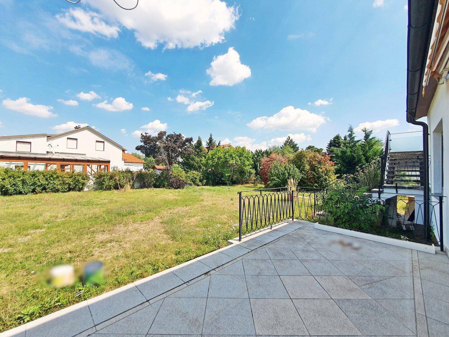 Terrasse 1 / Garten