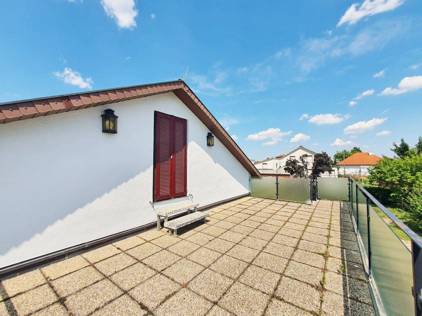 Terrasse 2 ca. 20 m² / Dachboden