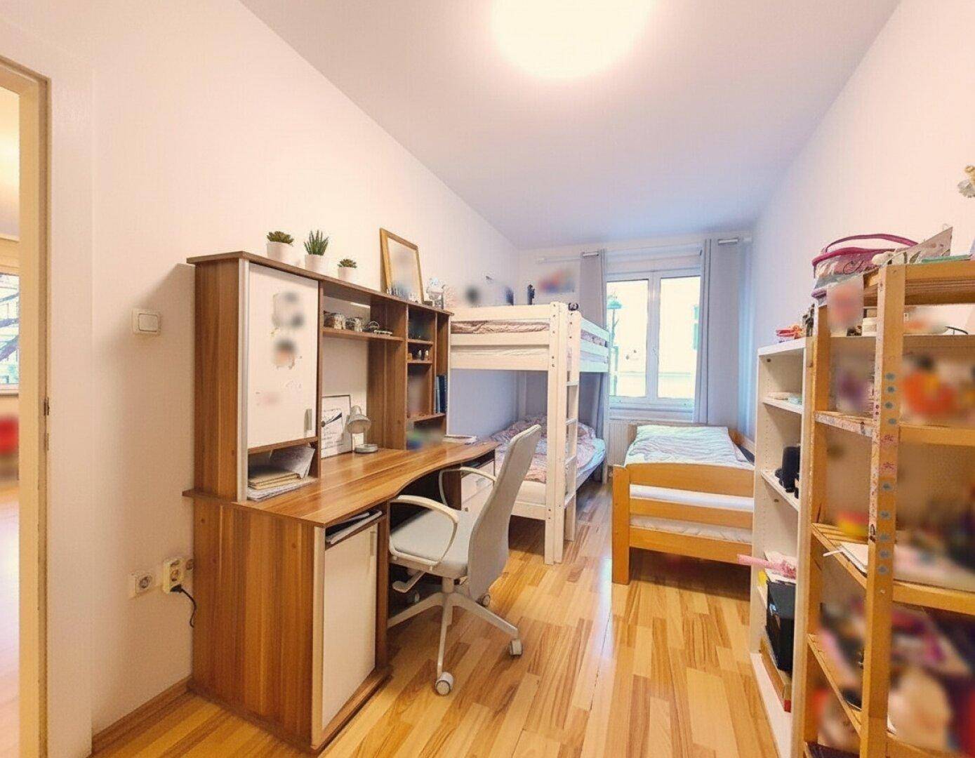 Schlafzimmer 2