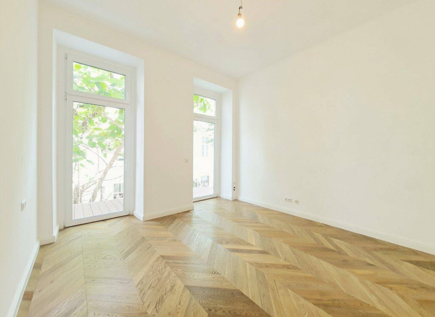 Schlafzimmer mit Balkon