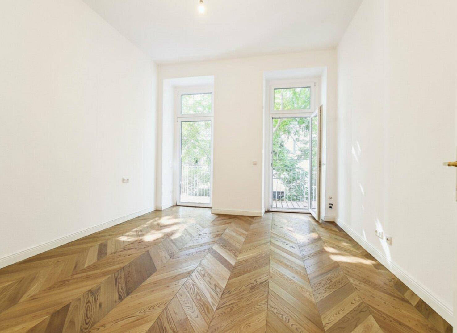 Schlafzimmer mit Balkon