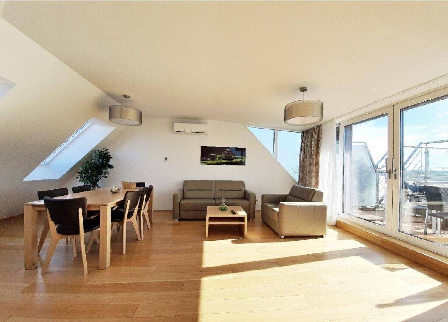 ++NEU++ Einzigartige High-End-Dachgeschosswohnung mit zwei Sonnenterrassen, Weitblick und ruhiger Lage! 50 m zum Augarten! - Ansicht 3
