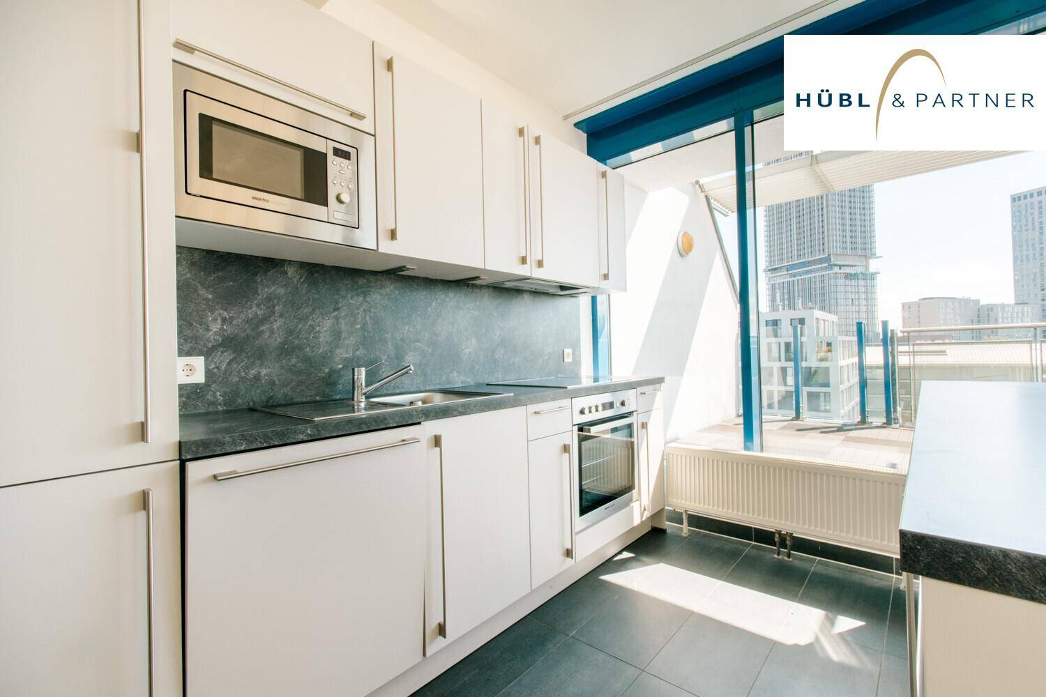 Huebl_Partner_Makler_Wohnung mit Pool und Fitness_Attemsgasse_Kirschblütenpark_viennainternationalschool_u1 Kagran_westfield_010