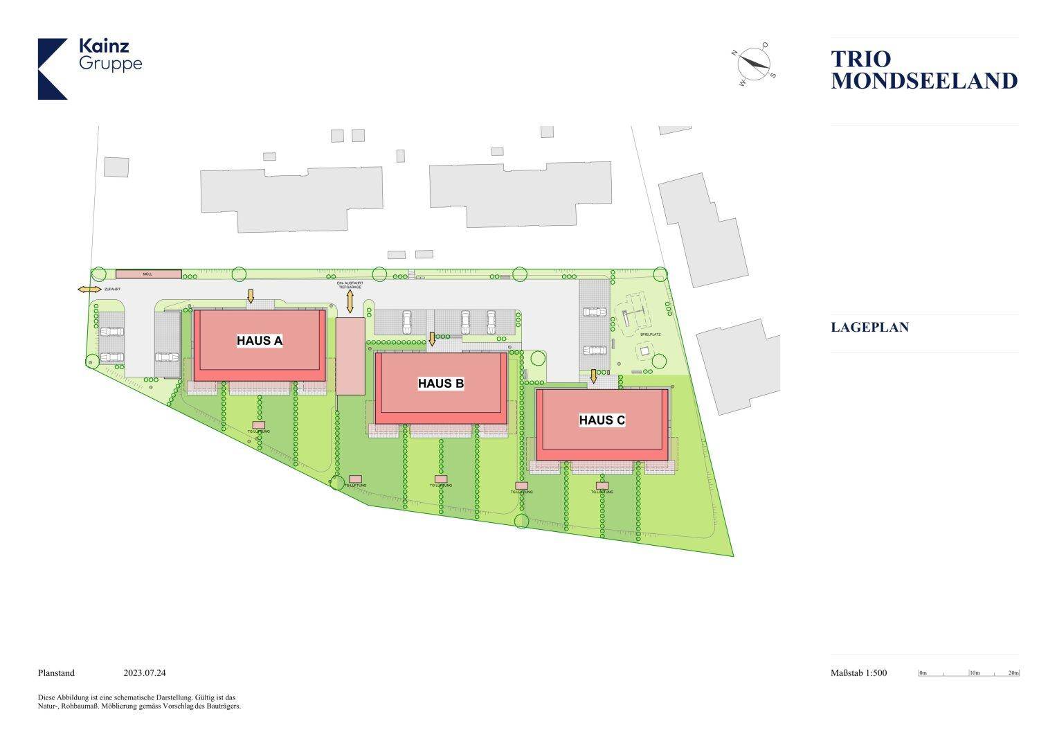 Lageplan des Grundstücks mit drei geplanten Gebäuden, Parkplätzen und Grünflächen.