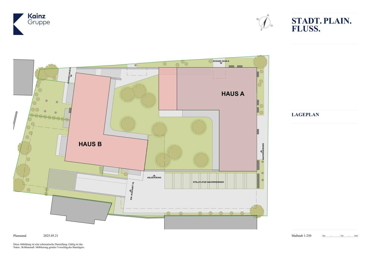 Lageplan des Grundstücks mit zwei Gebäuden, Parkplätzen und Grünflächen.