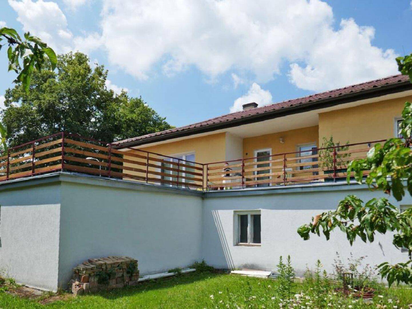 Mehrfamilienhaus mit Traumterrasse und Naturgarten in Zentrumsnähe - Ansicht 3