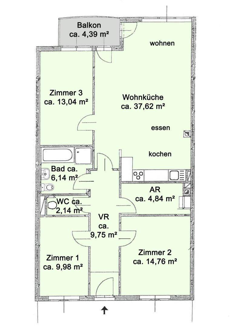 Grundriss einer Wohnung mit Wohnküche, drei Zimmern, Bad, WC und Balkon.